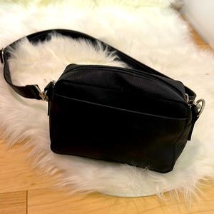 Thirty-one Boutique Crossbody - black, new in bag.